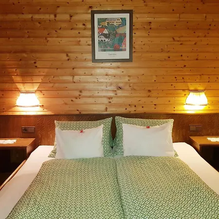 Bed & Breakfast Krinserhof Easy-rooms Seefeld in Tirol